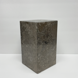 urne rectangulaire en granite