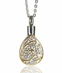 Reliquary pendant – Amber and motifs